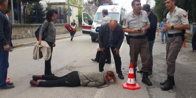 3 liralık park ücret için koşarken düşüp yaralandı