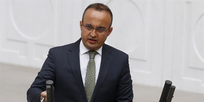 'Sarayın masrafı bir vekilinizin telefonu kadar değil'