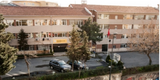 Mağazaya dönüştürülen sınıflarda satış eğitimi