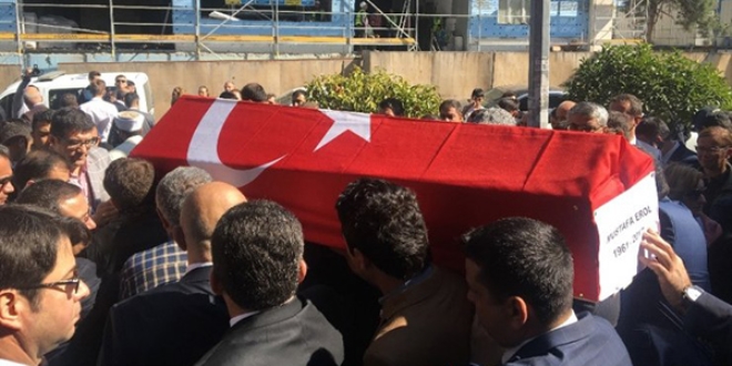 Büyükçekmece Cumhuriyet Savcısı toprağa verildi