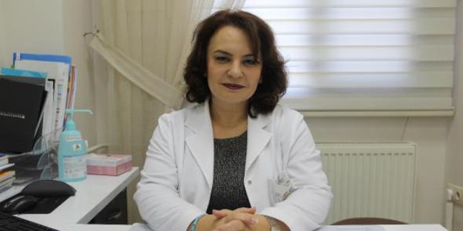 Çocuklarda makyaj, psikolojik sorun göstergesi olabilir
