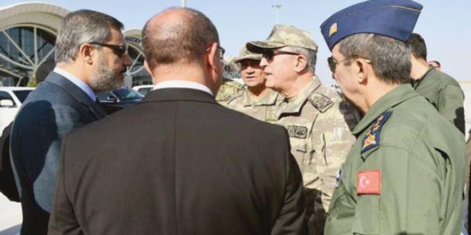 Komutanlar sınırda: 14 noktaya Mehmetçik