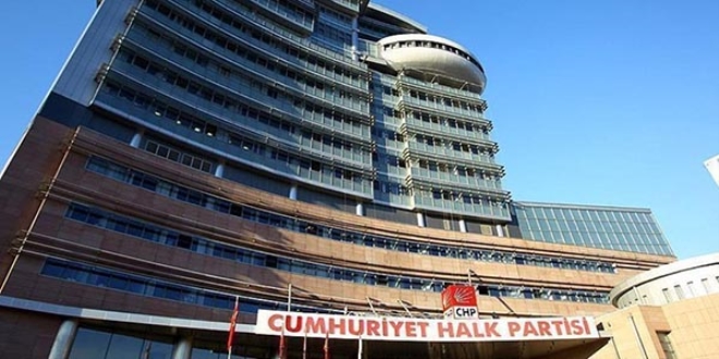 CHP, belediyelerine 3 kriterli karne kard