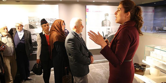 Sinemayla ve müzeyle 65 yaşından sonra tanıştılar