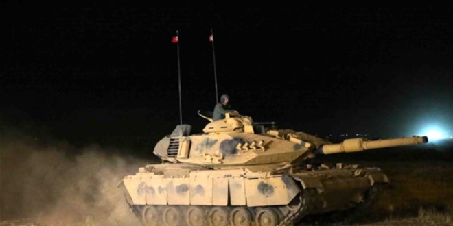 Irak ve Türk askerleri gece tatbikat yaptı