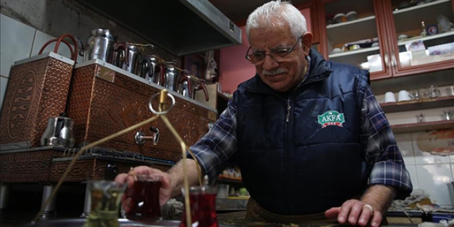 Tarihi �ar��n�n 66 y�ll�k �ayc�s�