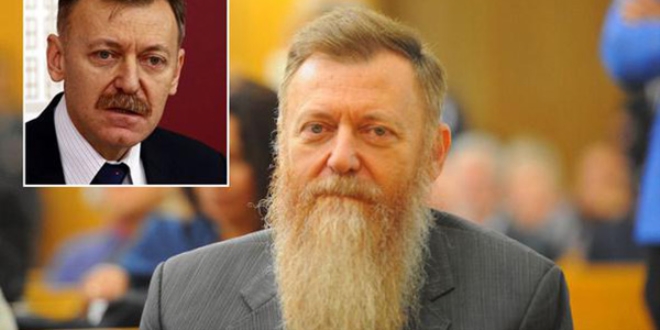 CHP'li vekil 448 g�nd�r sakal�n� niye kesmiyor?