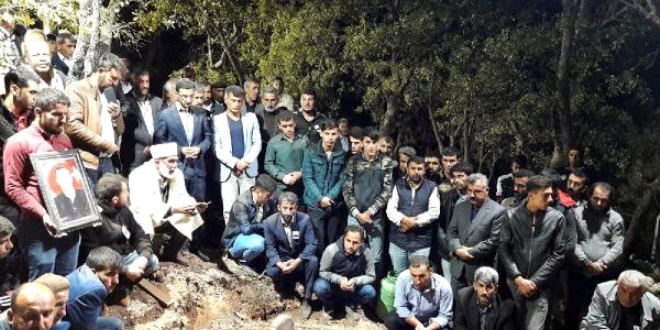 Şehit korucu son yolculuğuna uğurlandı
