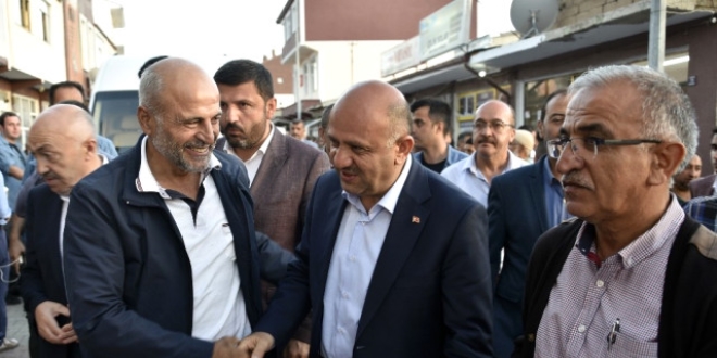 Ba�bakan Yard�mc�s� I��k Endonezya'da