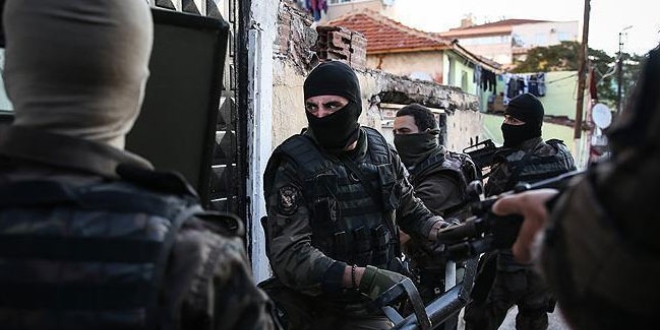 stanbul'da DHKP/C'ye operasyon: 10 kii tutukland