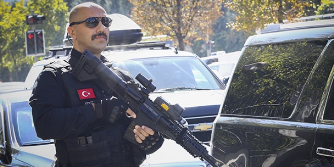 Cumhurbakan Erdoan'a yerli silahl koruma