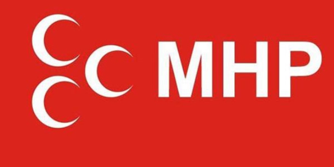 MHP'li üç meclis üyesi istifa etti