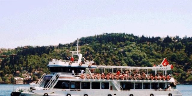 Diyarbakrl renciler tekneyle boaz turu yapt