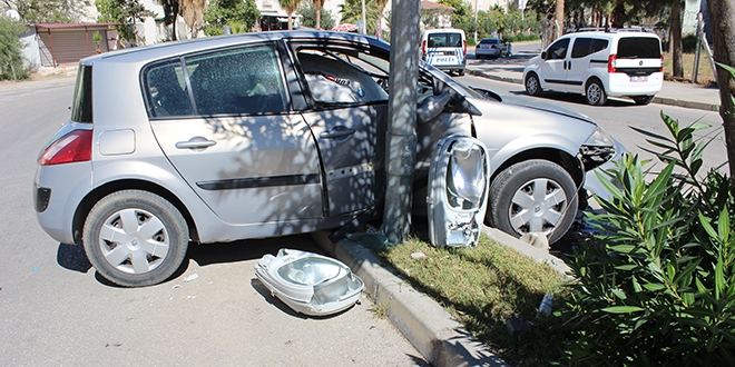 Adana'da trafik kazalar: 4 yaral