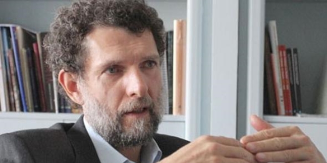 İş adamı Osman Kavala havalimanında gözaltına alındı