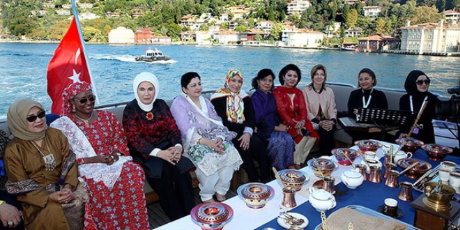 Emine Erdoğan lider eşlerini ağırladı
