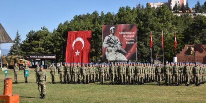 Dereceye giren Uzman Çavuş'a brövesini, eşi taktı