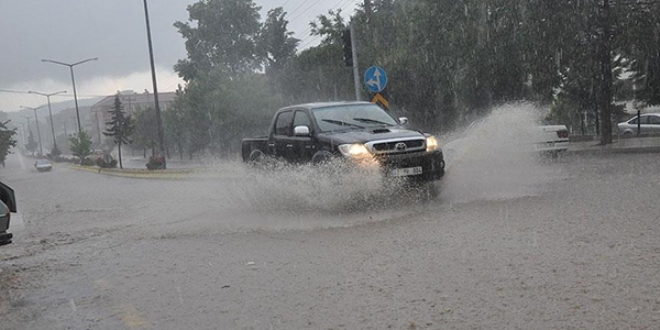Meteoroloji'den o il için 'çok kuvvetli yağış' uyarısı
