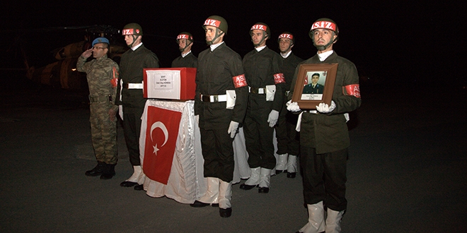 Şehit Üsteğmen Köreke için resmi tören düzenlendi