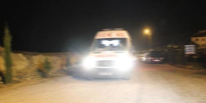 Antalya'da göçük: 2 kişi toprak altında kaldı