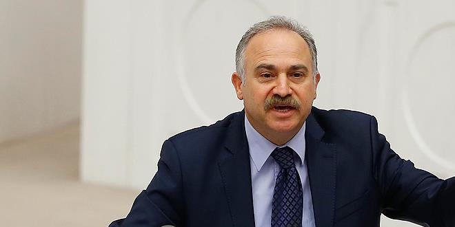 'G�k�ek Ankara'n�n kaderi ile oynad�' iddias�