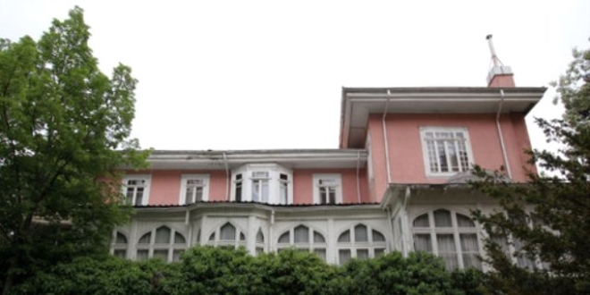 İnönü'nün evi 'Pembe Köşk' ziyarete açıldı
