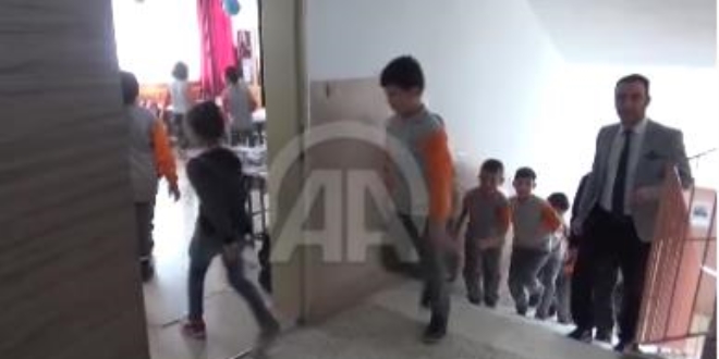 Başarılı öğretmen öğrencilere 'sürpriz proje'yle sütü sevdirdi