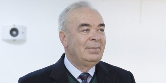 Abidin Ünal, mezun olduğu ortaokulunu ziyaret etti