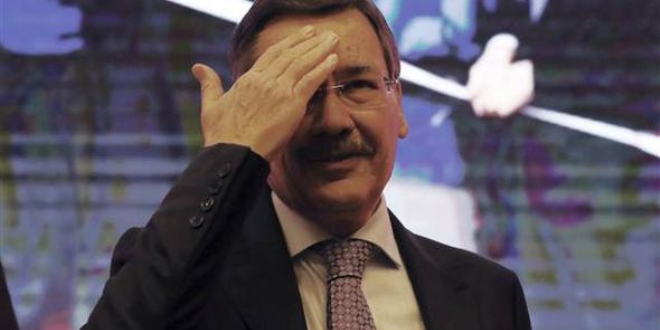 Melih Gökçek'ten istifa sonrası ilk tweet