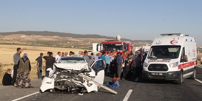 anlurfa'da otomobil devrildi: 4 yaral