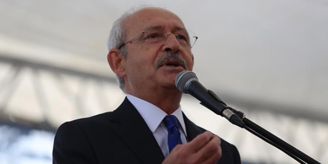 'İstifaya zorlamak demokrasiyle bağdaşmaz'