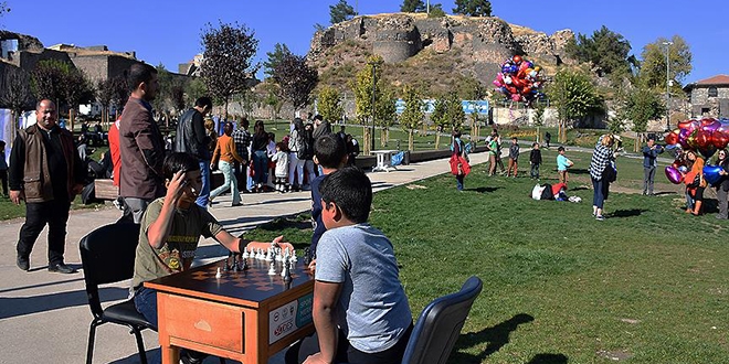 Diyarbakır'da dezavantajlı gençler için etkinlik