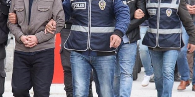 Hırsızlık zanlıları polisin dikkati sayesinde yakalandı
