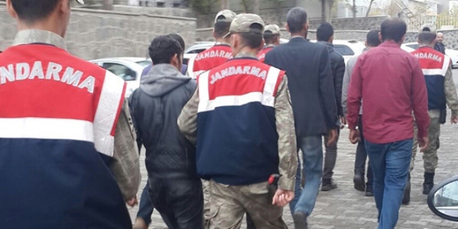 150 kişiyi dolandıran sahte hakim ve polisler tutuklandı