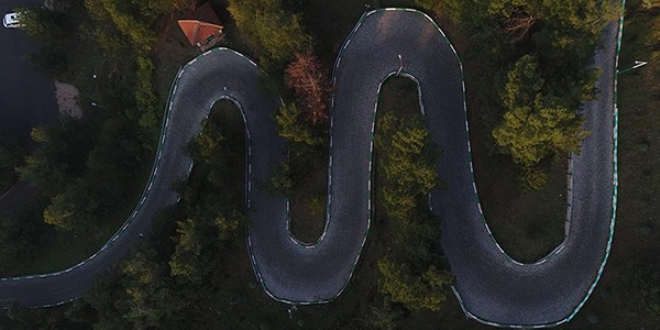 Y�lan de�il karayolu! Havadan b�yle g�r�nt�lendi