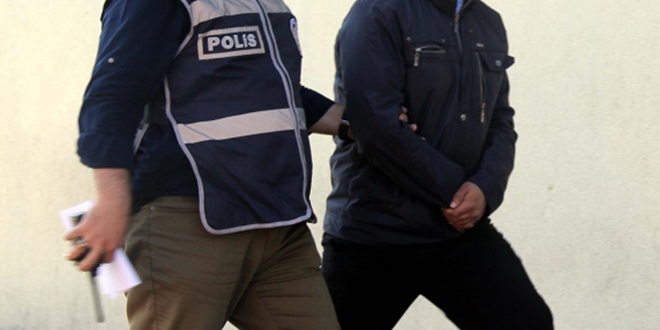 Terör propagandası yapan 10 kişi gözaltına alındı