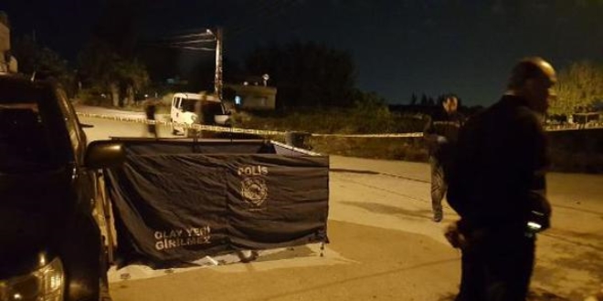 Yeni aldığı tüfeği denerken canından oldu