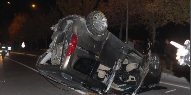 Ni�de'de feci kaza: 7 yaral�