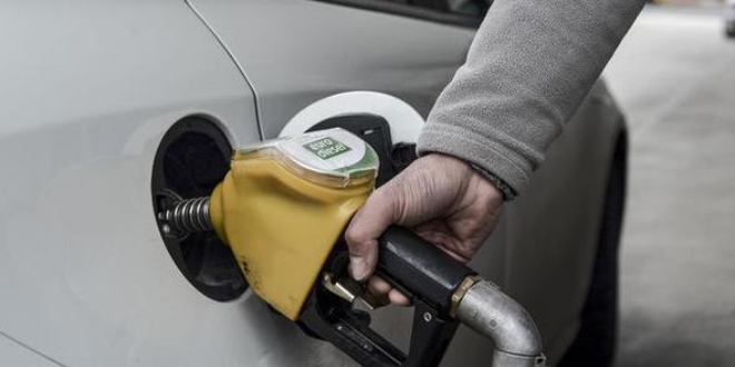 Bu geceki zam ile motorin tarihte ilk kez 5 lirayı aşacak