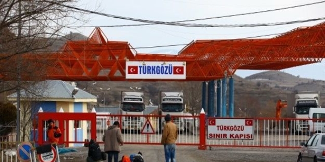 Türkgözü Sınır Kapısı'nın giriş-çıkış saatleri değişti