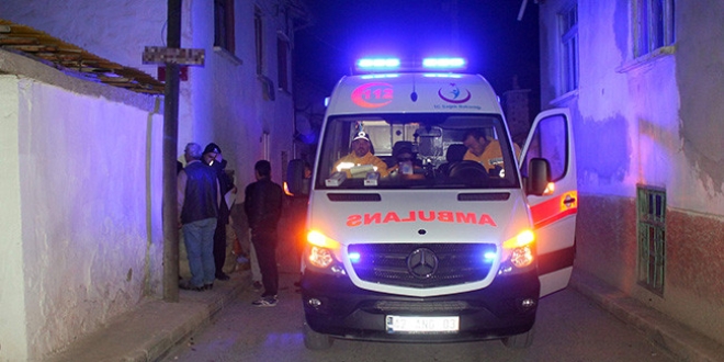 �zmir'de baba 3 �ocu�unu al�koydu