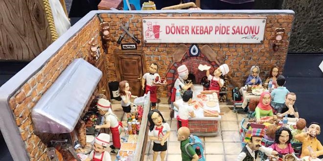 Türk pasta şefi İngiltere'den iki ödül ile döndü
