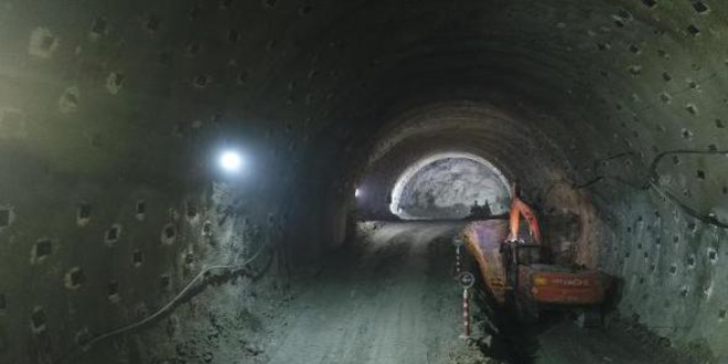 Mevlana Tüneli'nde ışığa 10 metre kaldı