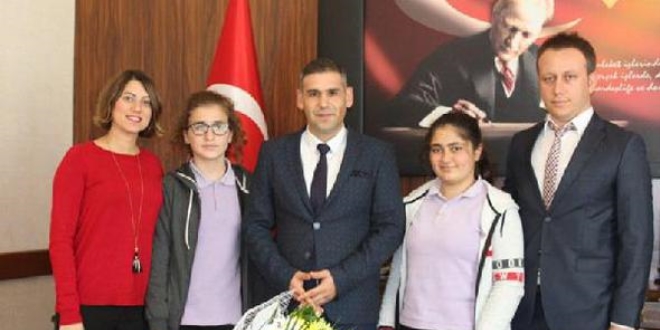 Öğrenciler, Milli Eğitim Müdürü ile röportaj yaptı