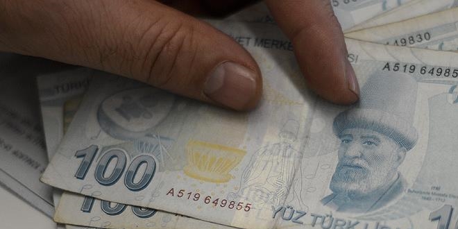 İllerde borçluluk arttı, takibe düşme azaldı
