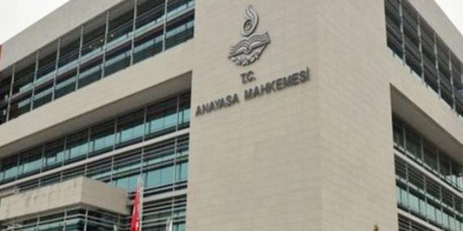 Anayasa Mahkemesi'nden tutuklu vekil için karar