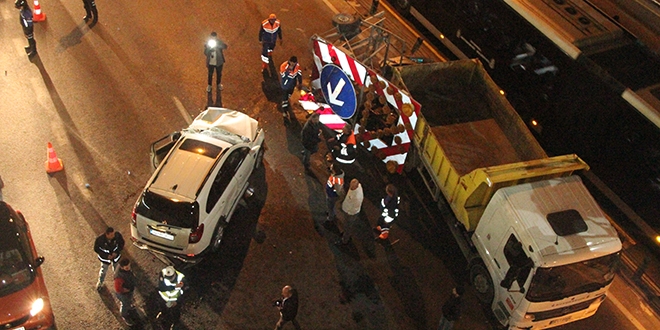 stanbul'da zincirleme trafik kazas: 5 yaral