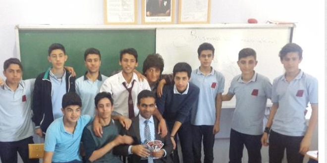 Din kültürü öğretmeni, kendi imkanları ile 10 öğrenciyi umreye götürdü