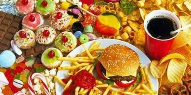 Evlilik kilo ald�r�yor