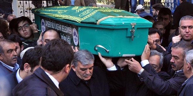 11. Cumhurbaşkanı Gül'ün amcası defnedildi